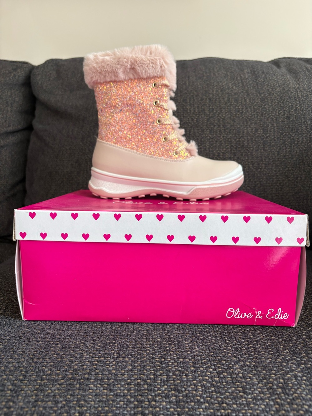 Olive & Edie Pink Glitter Faux-Fur Kids Snow Boots